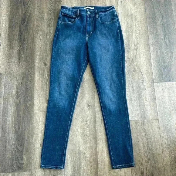 Levi’s jeans.Women’s size 30.721 High Rise Skinny.